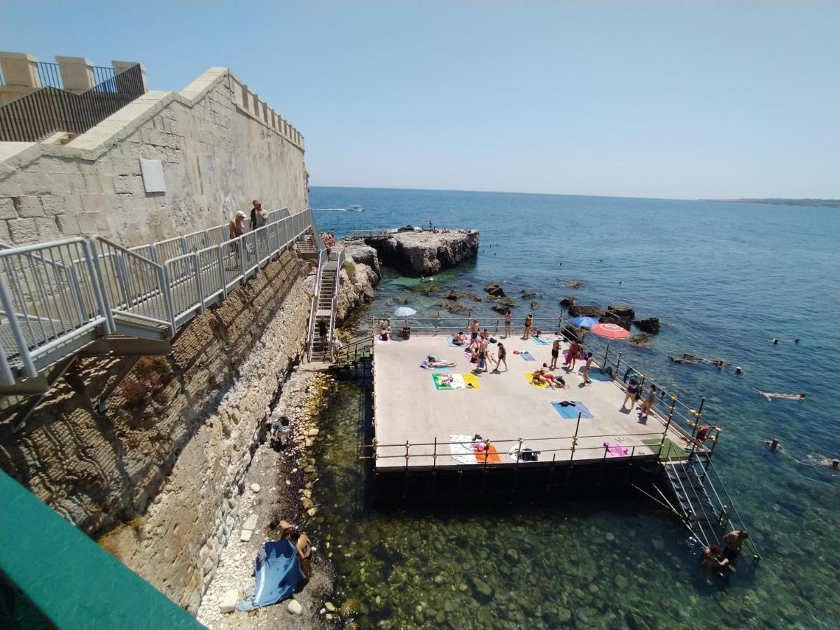 Krokos Ortigia Syrakusa Exteriör bild